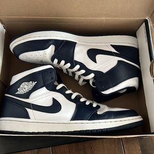 JORDAN 1 OBSIDIAN MIDS - size 13
